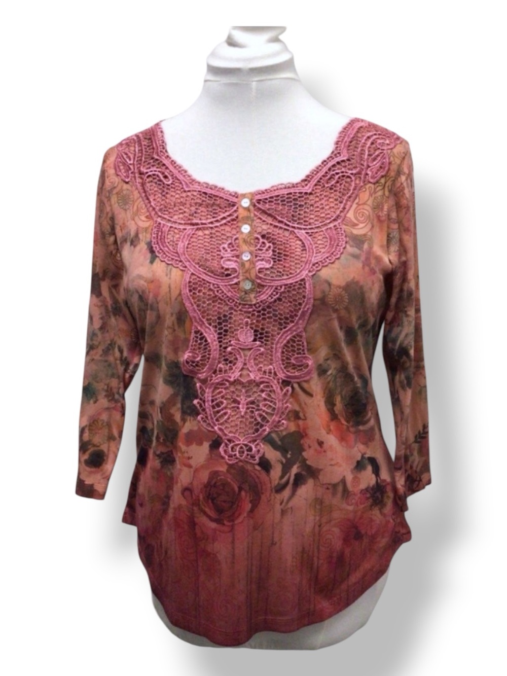 One World Women’s 3/4 Sleeve Scoop Neck Lace Floral Blouse, Coral, size L